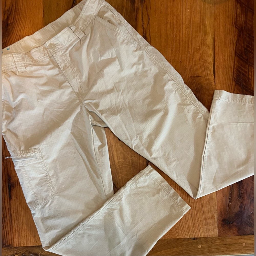 Columbia Khaki Cotton/ Nylon Activewear Pants, Keep Dry and Cool, Size 36W X 34L